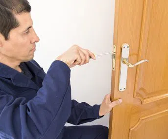 Golden Locksmith Services Plant City, FL 813-324-5874 Golden Locksmith Services Plant City, FL 813-324-5874 - 1-Locksmith-Service