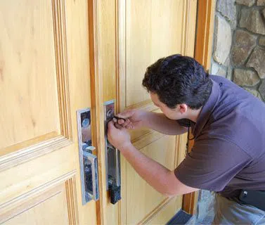 Golden Locksmith Services Plant City, FL 813-324-5874 - 10-House-Locksmith