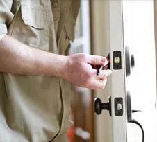 Golden Locksmith Services Plant City, FL 813-324-5874 Golden Locksmith Services Plant City, FL 813-324-5874 - 6-Lock-Change