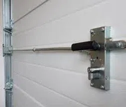 Golden Locksmith Services Plant City, FL 813-324-5874 Golden Locksmith Services Plant City, FL 813-324-5874 - 9-Garage-Door-Locks
